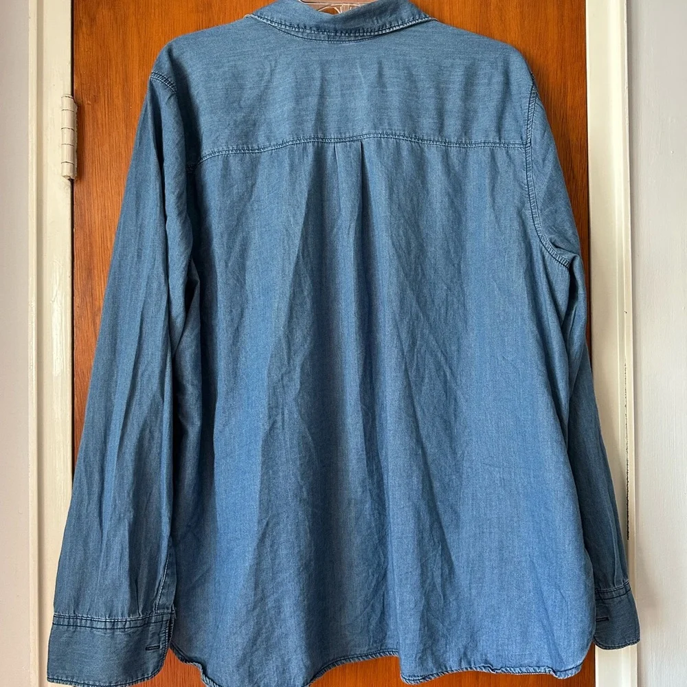 Old Navy Blue Denim Shirt - Picture 2 of 5